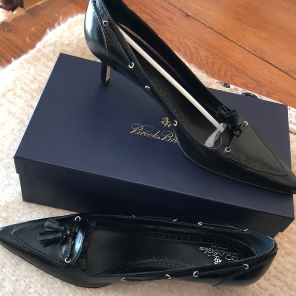 Brooks Brothers Shoes - New in box Brooks Brother black shoes